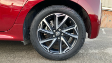 Toyota Yaris 1.5 Hybrid Design 5dr CVT Hybrid Hatchback